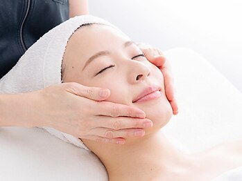 エヴァーグレース 川崎店/FACIAL目元共通＞お仕上げ