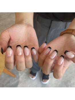 ミントリーフ バイ リート(Mint leaf by Reat)/ブラックフレンチネイル