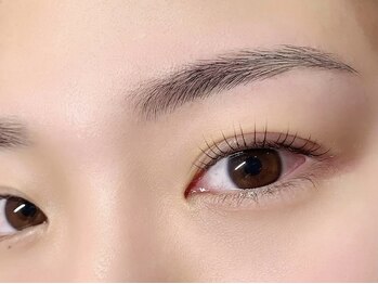 サーリチェ(salice)の写真/【眉＆まつ毛カール】お客様の雰囲気・好み・黄金比に合わせて自然なデザインにお仕上げ