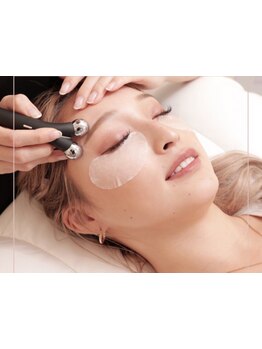 ホウレイ線・たるみ改善！予防ケア