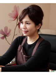 川村　恵子(ネイリスト)