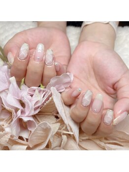 アイカ(Aika)/不動の人気大理石風ネイル