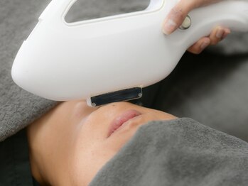 エリクサー 太田店(Elixir)の写真/《顔の産毛～濃い髭にも◎最新剛毛脱毛機》毎朝のヒゲ剃りやお手入れから解放♪清潔感のある爽やかな印象に