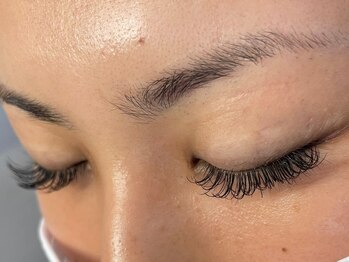 フルール(Fleur)の写真/【セーブルフラットラッシュ】程よく目力UP☆マスカラ、ビューラーいらずでメイク時間短縮♪