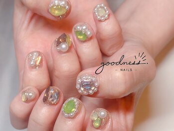 グッドネス 新宿店(goodness)の写真/歴18年の高い技術力◎短い爪を主役にする洗練されたニュアンスデザインが豊富！爪質に合わせたケアも◎