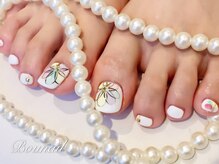 ボネール(nail ＆ eyelash Bounail)/手描きお花フットネイル