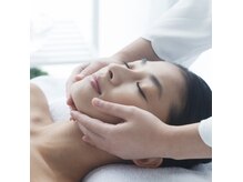 ハイドロ毛穴洗浄導入コースで、紫外線から守れるは肌作りを♪