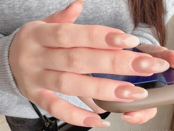 クリーム(Nail Atelier CREAM)の写真/《シンプルでもちゃんと可愛い》肌なじみカラー×美フォルムで、指先が自然に綺麗に見えるデザインが人気◎