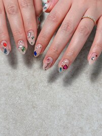 宝石ネイル