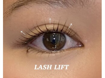 ワクシー 麻布十番店(WAXYYY.)/まつ毛パーマ