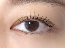 アイラッシュリリーマカナ(EYELASH LI'ILI'IMAKANA)