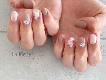 shellac◆nailsalon La Fleur