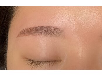 ビューステージ アイブロウサロン 秋田/平行眉