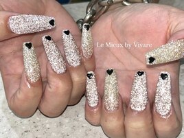 キラキラ♪フラッシュネイル