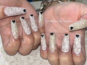 キラキラ♪フラッシュネイル