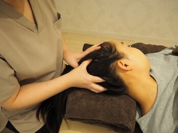 眠りのまもり/頭をもみほぐし、癒し効果抜群