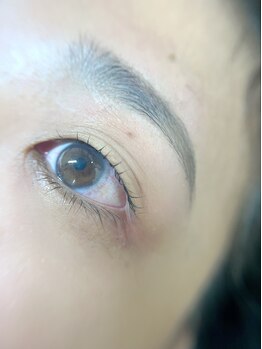 サロン エフ(salonF)/ラッシュリフト＋眉毛WAX