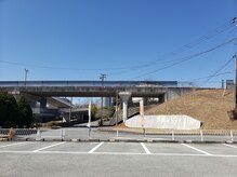 カイロオフィスシエスタの雰囲気（【無料駐車場】駐車場入り口右側５番目～７番目に駐車ください。）