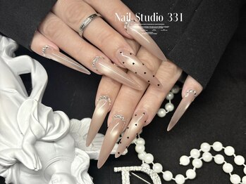 サンサンイチ 関内店(331)/ワンホンマグネットデザイン