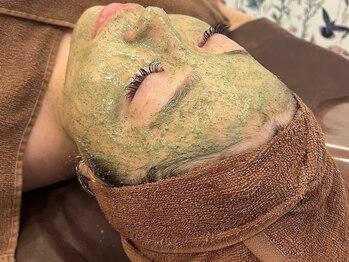 リウル(Reuru)の写真/水光肌ハーブピーリングのREVI陶肌トリートメントでサロンレベルを超えた肌質改善ならおまかせ♪敏感肌も◎