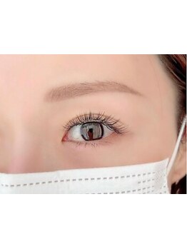 ナチュラル上品な目元にしたい