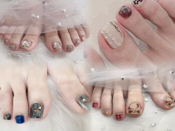 ティーワイネイルサロン(T.Y nail salon)の写真/夏のサンダルに映える美しい足元へ。フットバス付きの丁寧なケアで、心地よいひとときをお過ごしください◎