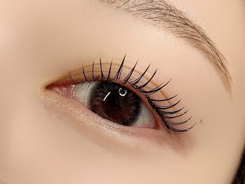ケーズ ラッシュ(K's LASH)の写真/自まつげが短い・少ない人でも圧倒的高技術でボリュームのある目元に仕上げます★貴方の理想以上の目元に♪