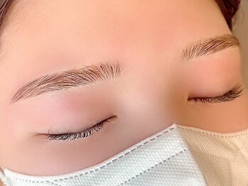 コエ(Coe.)の写真/美眉×眉パーマ/骨格似合わせでお顔の印象が劇的に変わる◎プロの技術で理想のお目元に/メイクの時短にも。