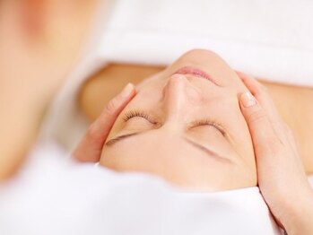 ビエル 掛川店(Bielle)の写真/しわ対策■RF温熱×赤色LEDでよみがえる弾力と透明感！5年後も美しく、理想のハリツヤ肌へ♪