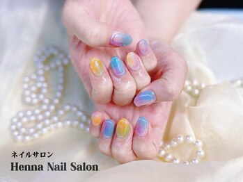 ヘンナコンス(Henna Kongs)/透け感たっぷり虹色デザイン