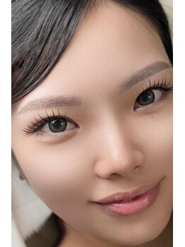 ディッシュビューティー(dish beauty)の写真/LEDマツエク専門店♪マツエク=派手じゃない。すっぴんにも馴染む“盛れるナチュラルマツエク″