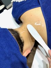 ハーニーズ(HARNEYS)/【うなじ脱毛】ジェル塗布