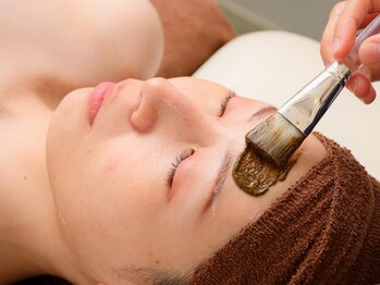 アネモネ 心斎橋院の写真/本格ケアで見た目年齢を若々しく♪気になるシミ・シワを改善！お肌のお悩みをお持ちの方にもオススメ◎