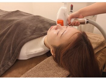 メルナ(Melna)の写真/化粧ノリもUP◇痛みを抑えた優しい脱毛で、敏感肌や初めての方も手軽に続けられる美肌脱毛！