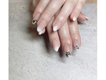 ラグネル(Luxnal)/グラデーションネイル