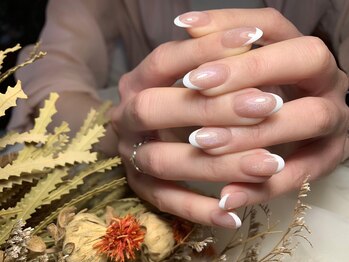 サロンドフォーエイチ(salon de 4H)/こだわりフレンチネイル♪