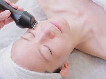 フェイシャル専門サロン ベイリーフ/美創筋EMS