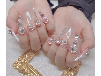 モアネイル 新宿の写真/大事なイベント前やお仕事帰りにも通える豊富なデザインと提案であなたの「なりたい」を叶えます！