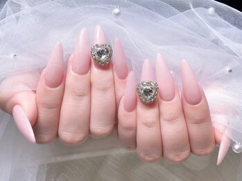 ルル 関内(LuLu)の写真/【自爪が弱い方や折れてしまった方も長さ出しで綺麗な指先に♪】１本～お気軽にご相談くださいませ♪