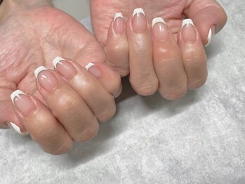 エメ(eme)/パラジェル【フレンチネイル】