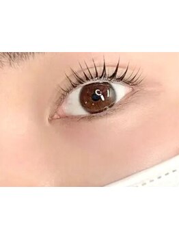 ナチュラル上品な目元にしたい