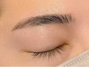 アイクイック 新宿 新宿駅西口店(Ai Quick)の写真/【アイブロウリフト+眉毛ワックス5500円】眉毛で変わる第一印象！高技術で美しい毛流れと形を実現◎