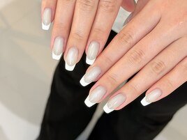 うるまぐ×白フレンチネイル