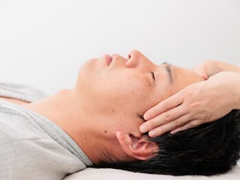 ラヴィーア メン(Lavia Men)の写真/フェイシャル体験が初めてのメンズにもオススメ◎ヘッドスパと炭酸パックでお肌も一緒にリラックス♪