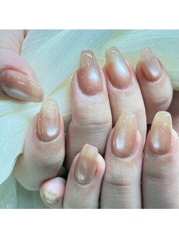 アンドラッシュネイル(&Lash nail)の写真/指先から輝く毎日を☆シンプルだけど華やか、清潔感のある上品なデザインで大人女子を演出！