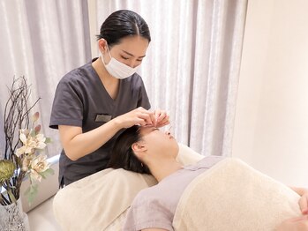 ビハリスト 池袋東口の写真/コスパと結果の両方重視の方必見♪小顔の速攻性と持続性の効果にこだわった美容鍼◎