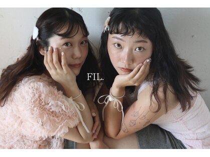 フィル(FIL.)の写真