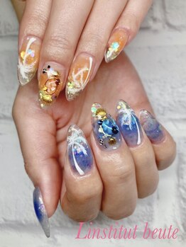 ランスティチュ ボーテ(L'institut beaute)/ヤシの木