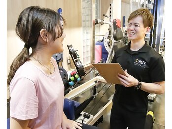 クラフト パーソナルジム アンド ダイエット カフェ/カウンセリング風景