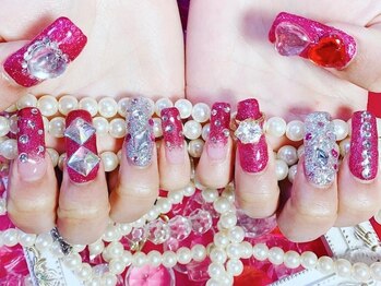 月猫の写真/とにかく可愛いキラキラ推しネイル★最新トレンド&手描きアートも◎【持ち込みOK★アートし放題☆】